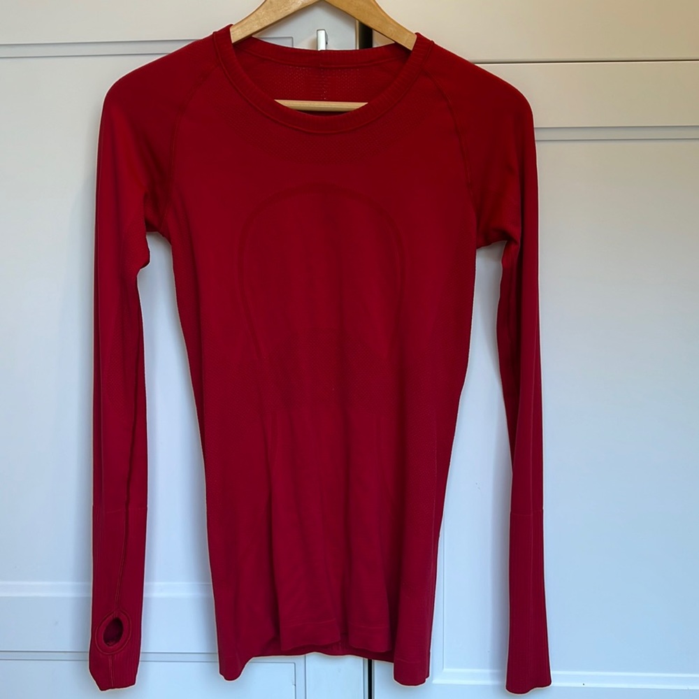 Lululemon Swiftly Tech LS top